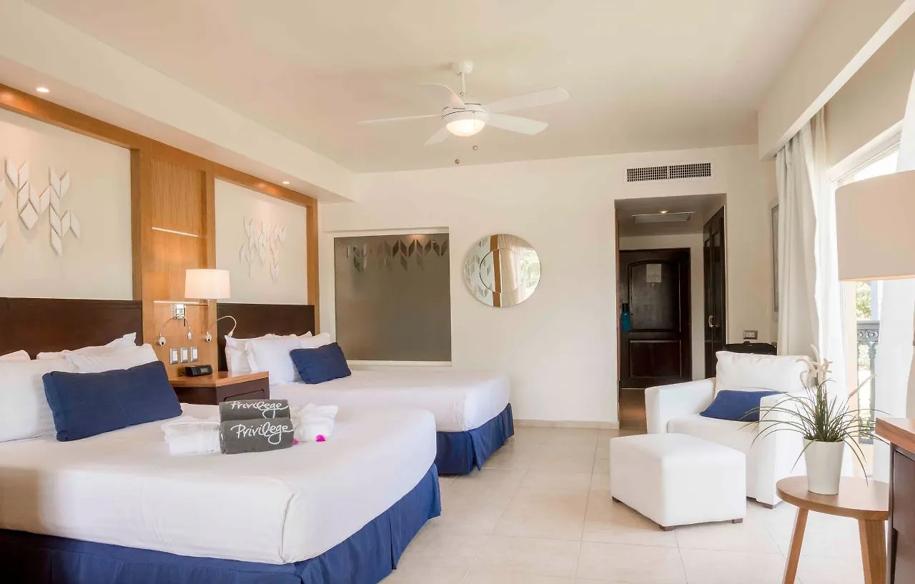 Ocean Blue & Sand Beach Resort Punta Cana 5*,  Dominikanska republiken
